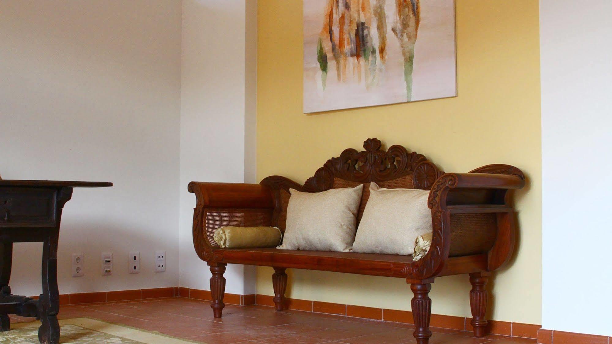 הוילה אזמבוז'ה Casa Do Alfaro מראה חיצוני תמונה